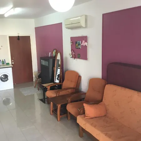 Cosy Near Corallia Beach Apartament