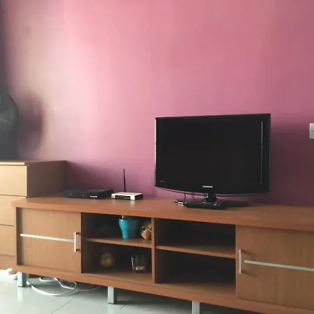 Cosy Near Corallia Beach *