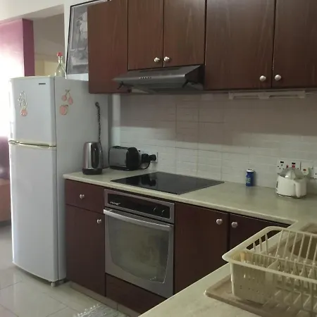 Cosy Near Corallia Beach Apartament Peyia