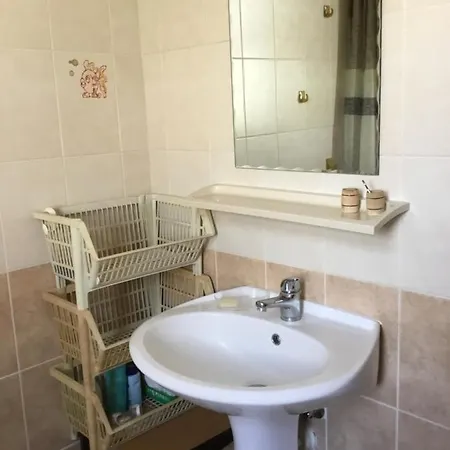 Cosy Near Corallia Beach Apartament Peyia