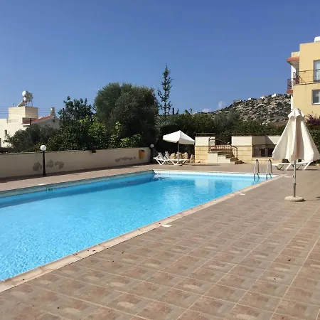 Cosy Near Corallia Beach *