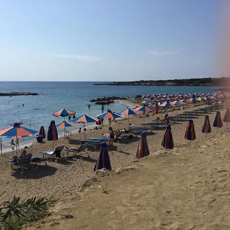 Cosy Near Corallia Beach Peyia