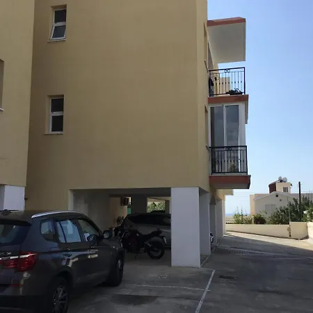 Cosy Near Corallia Beach *
