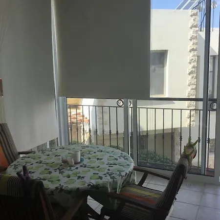 Cosy Near Corallia Beach