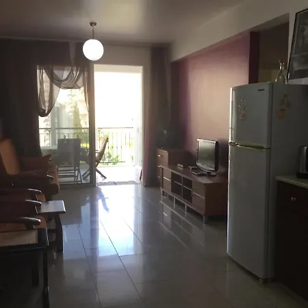 Cosy Near Corallia Beach * Peyia
